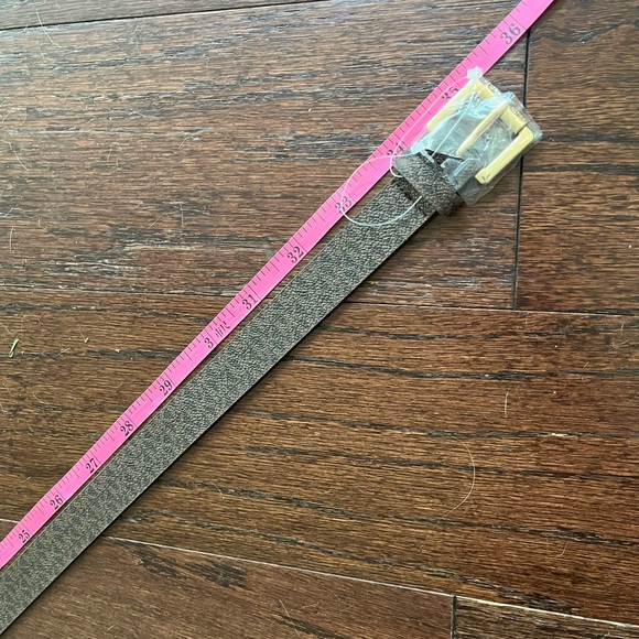 Michael Kors Belt Bag / Fanny Pack - Picture 8 of 9